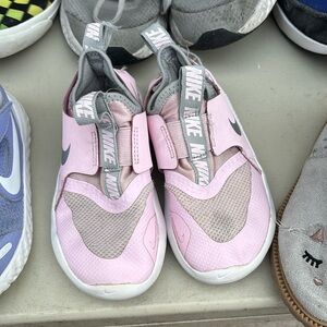 Nike pink girl tennis shoes size 9